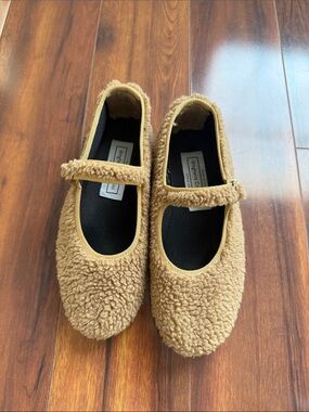 Woman’s  Teddy Mary Jane Shoes in Tan - Cozy Slip-On Style
